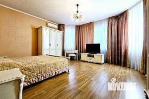 Дом 180м², 2-этажный, участок 6 сот.