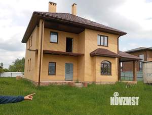 Дом 250м², 2-этажный, участок 10 сот.