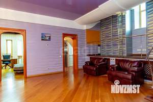 Дом 651м², 4-этажный, участок 30 сот.