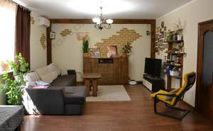 Дом 194м², 2-этажный, участок 9 сот.