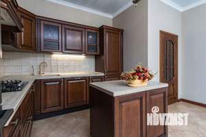 Дом 331м², 2-этажный, участок 13 сот.