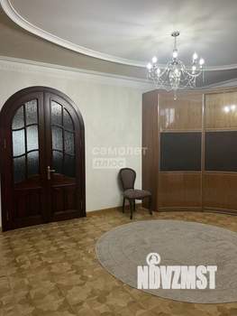 Дом 494м², 3-этажный, участок 11 сот.