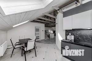 Дом 285м², 3-этажный, участок 6 сот.