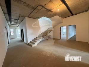 Дом 335м², 2-этажный, участок 10 сот.