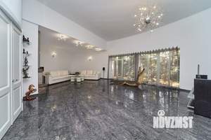 Дом 1156м², 3-этажный, участок 17 сот.