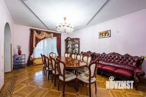 Дом 270м², 2-этажный, участок 4 сот.