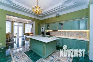 Дом 850м², 2-этажный, участок 10 сот.