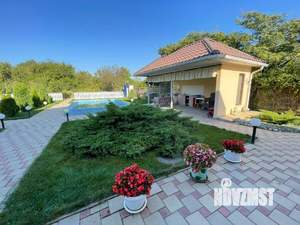 Дом 304м², 2-этажный, участок 10 сот.