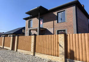 Дом 246м², 2-этажный, участок 6 сот.