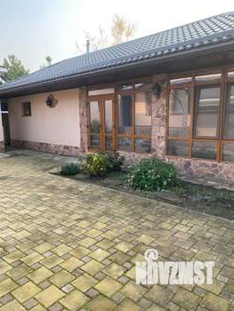 Дом 193м², 1-этажный, участок 8 сот.