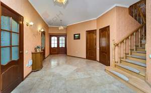 Дом 294м², 2-этажный, участок 8 сот.