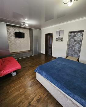 Дом 200м², 2-этажный, участок 6 сот.