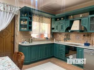 Дом 190м², 2-этажный, участок 2 сот.