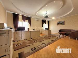 Дом 267м², 2-этажный, участок 6 сот.