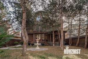 Дом 586м², 3-этажный, участок 9 сот.