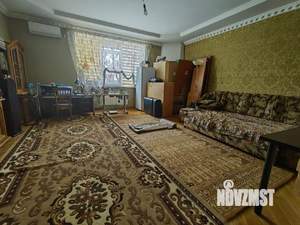 Дом 412м², 3-этажный, участок 9 сот.