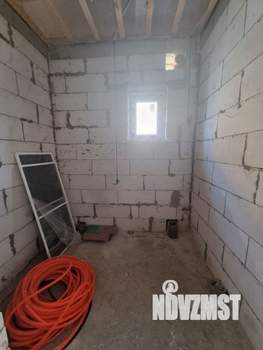 Дом 100м², 2-этажный, участок 3 сот.