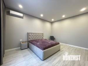 Дом 275м², 2-этажный, участок 10 сот.