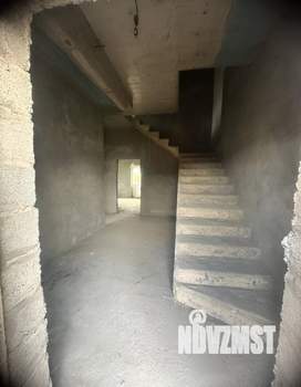 Дом 270м², 2-этажный, участок 6 сот.