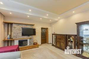 Дом 144м², 2-этажный, участок 5 сот.