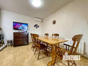 Дом 200м², 2-этажный, участок 4 сот.