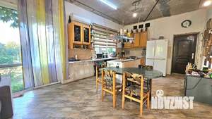 Коттедж 300м², 2-этажный, участок 14 сот.