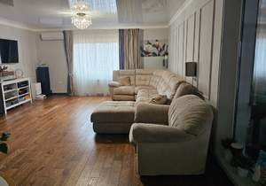 Дом 200м², 2-этажный, участок 6 сот.