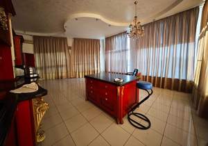 Дом 280м², 2-этажный, участок 16 сот.