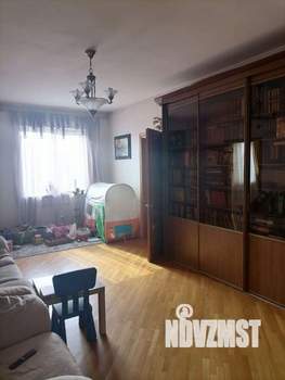 Дом 240м², 2-этажный, участок 4 сот.