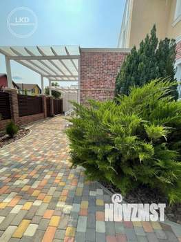 Дом 220м², 2-этажный, участок 6 сот.