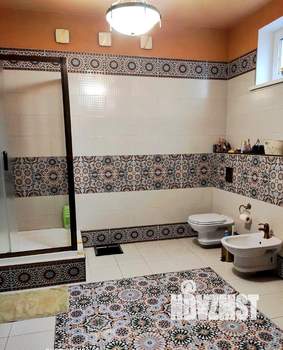 Дом 270м², 3-этажный, участок 4 сот.