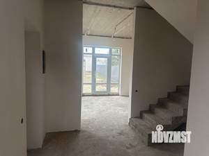 Дом 110м², 2-этажный, участок 6 сот.