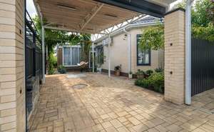 Дом 165м², 1-этажный, участок 4 сот.