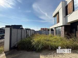 Дом 275м², 3-этажный, участок 6 сот.