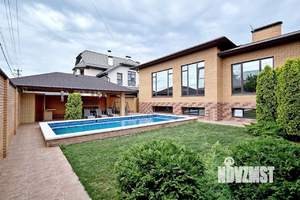 Дом 684м², 2-этажный, участок 10 сот.