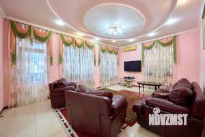 Дом 350м², 3-этажный, участок 7 сот.