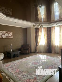 Дом 263м², 2-этажный, участок 8 сот.