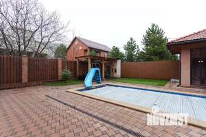 Дом 285м², 2-этажный, участок 15 сот.