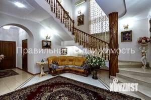 Дом 700м², 2-этажный, участок 14 сот.