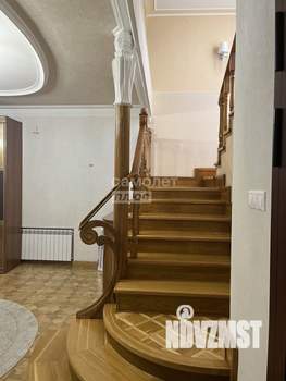 Дом 494м², 3-этажный, участок 11 сот.