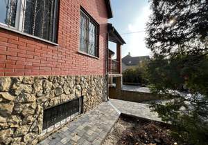 Дом 290м², 3-этажный, участок 8 сот.