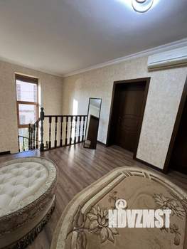 Дом 263м², 2-этажный, участок 8 сот.