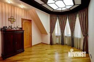 Дом 650м², 3-этажный, участок 30 сот.