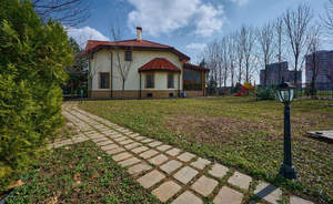 Дом 340м², 3-этажный, участок 13 сот.