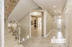 Дом 240м², 3-этажный, участок 5 сот.