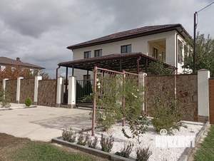 Дом 224м², 2-этажный, участок 8 сот.