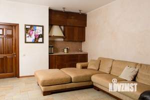 Коттедж 769м², 3-этажный, участок 30 сот.