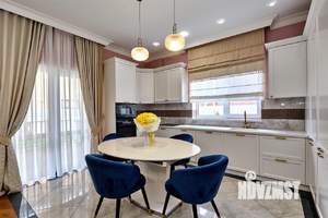 Дом 139м², 2-этажный, участок 4 сот.