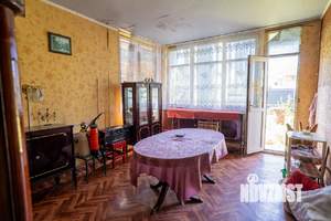 Дом 188м², 2-этажный, участок 8 сот.