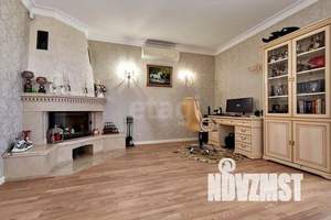 Дом 545м², 3-этажный, участок 20 сот.